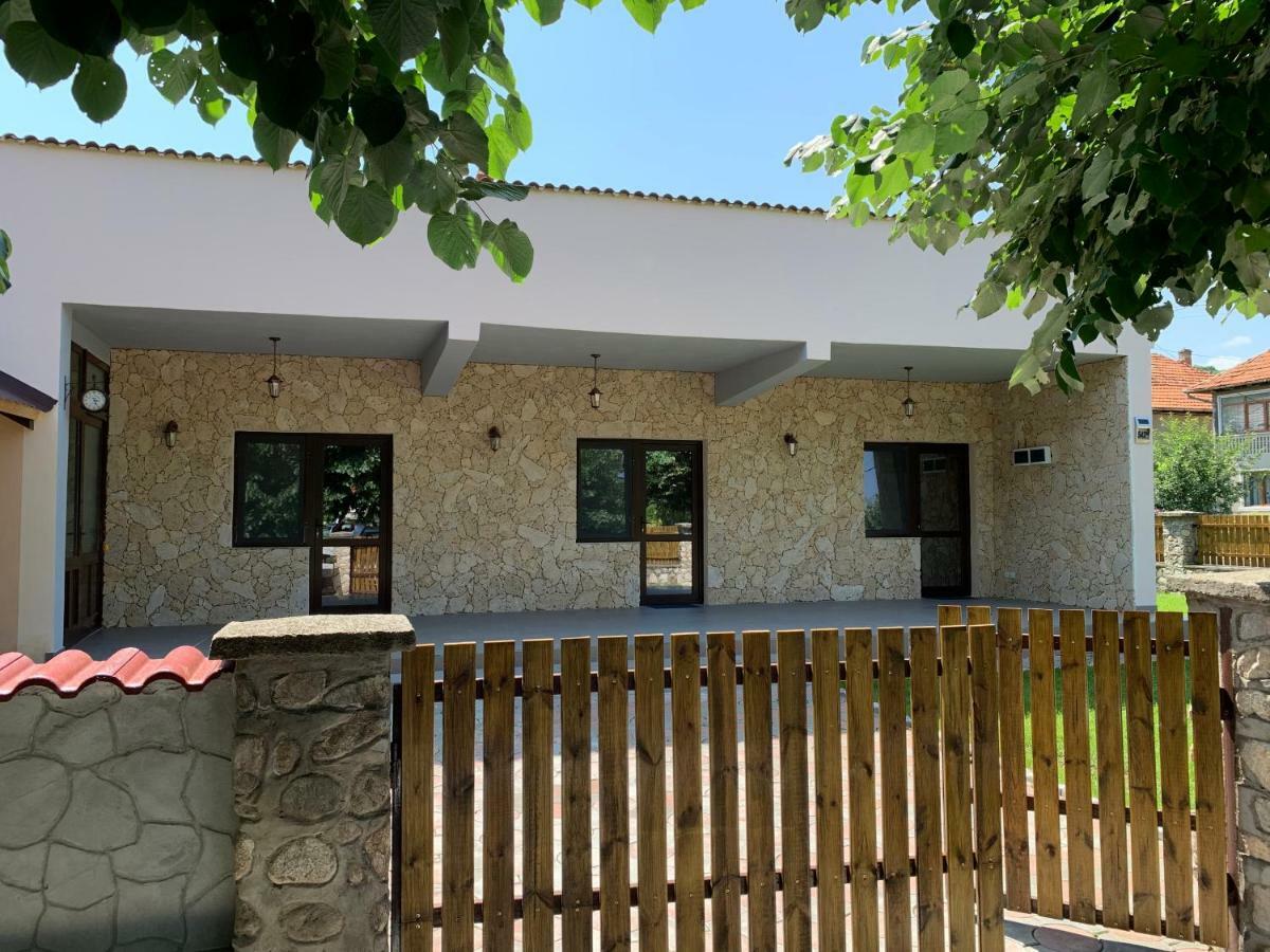 Casa Roka Διαμέρισμα Ieşelniţa Εξωτερικό φωτογραφία