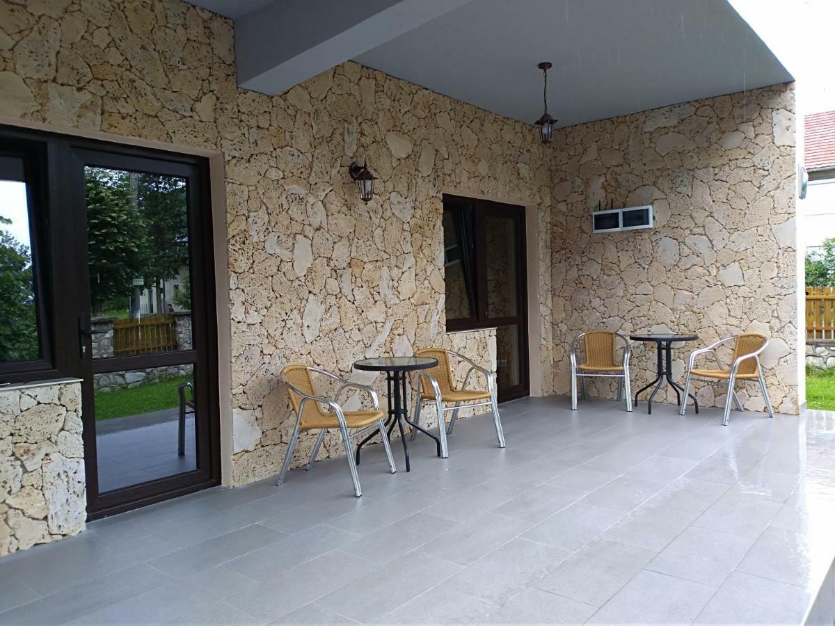 Casa Roka Διαμέρισμα Ieşelniţa Εξωτερικό φωτογραφία