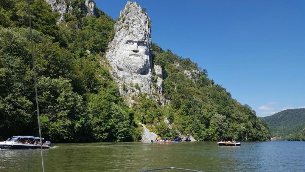 Casa Roka Διαμέρισμα Ieşelniţa Εξωτερικό φωτογραφία